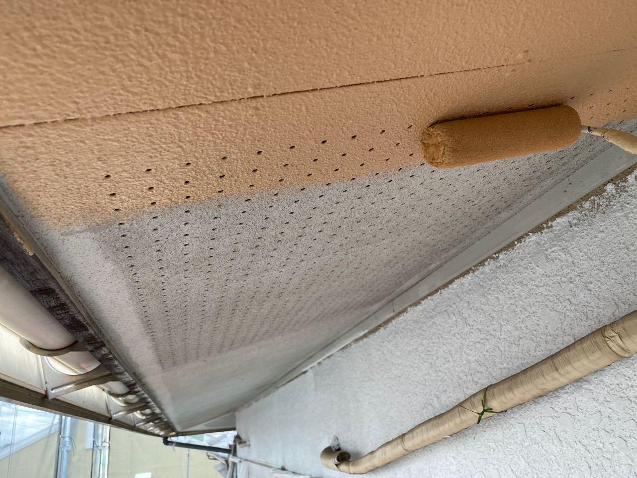 【軒天塗装】下塗り