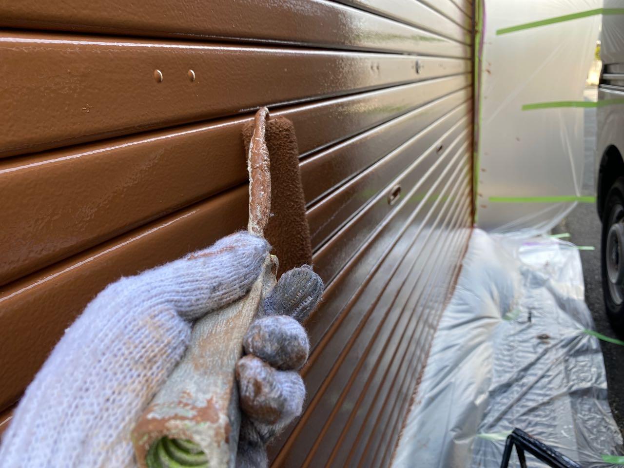 【シャッターボックス塗装】上塗り