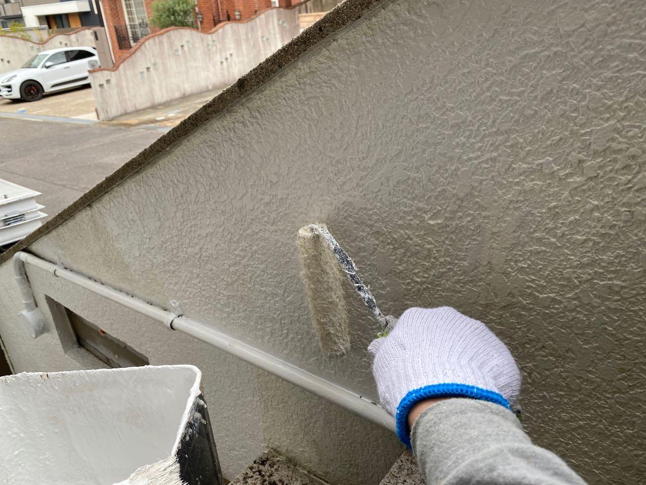 【擁壁塗装】下塗り