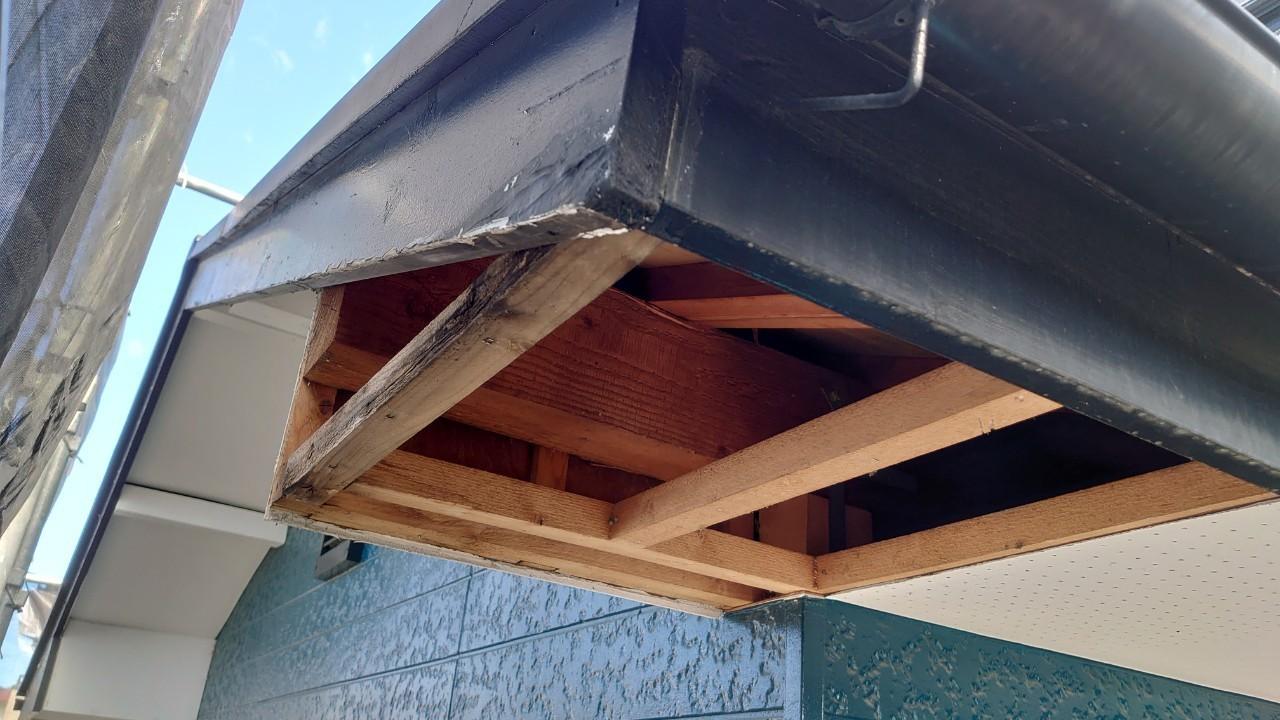 【サイディング補修】パテ