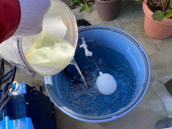 【バイオ洗剤準備】原液混入