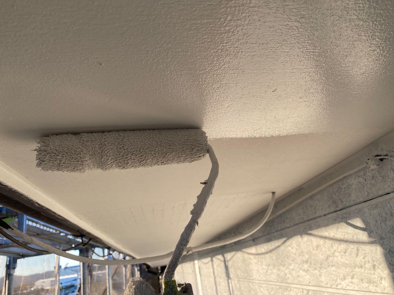 【軒天塗装】上塗り