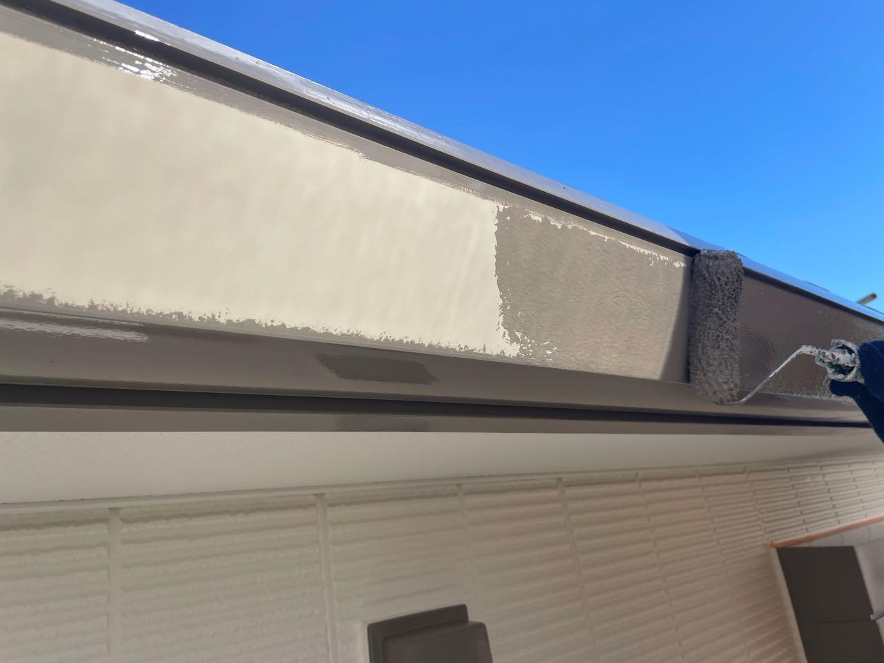 【雨樋塗装】下塗り