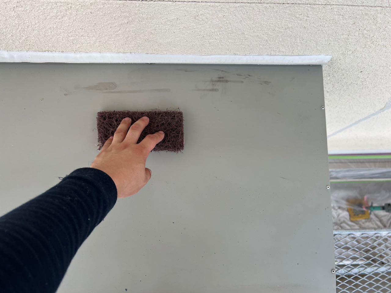 【庇塗装】ケレン作業