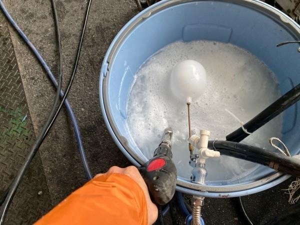 【バイオ洗剤準備】洗浄液攪拌