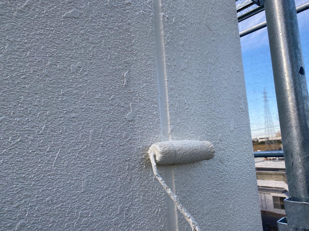 【外壁塗装1】中塗り