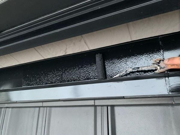 【屋根棟板金塗装】仕上げ塗装2回目