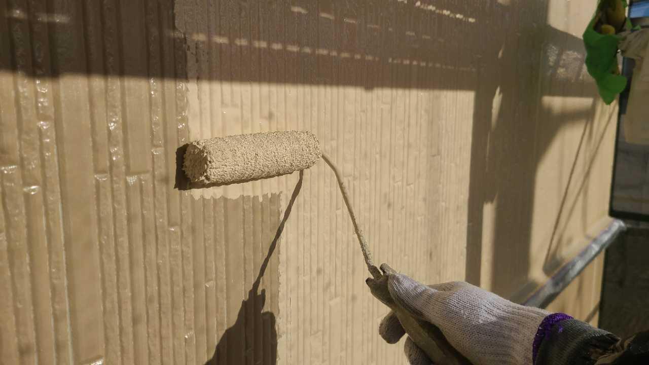 【外壁塗装1】中塗り