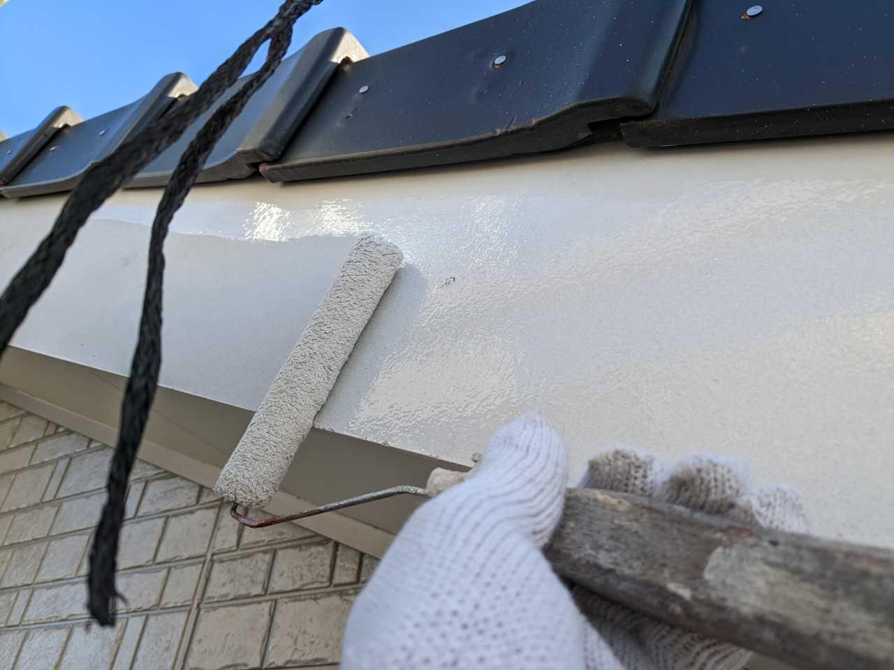 【破風・鼻隠し塗装】下塗り