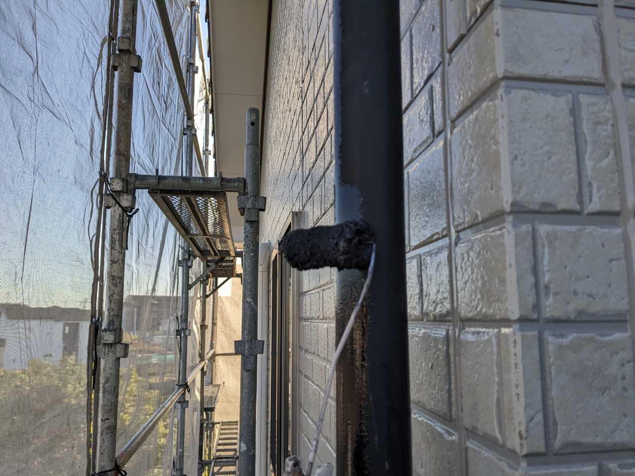 【雨樋塗装】下塗り