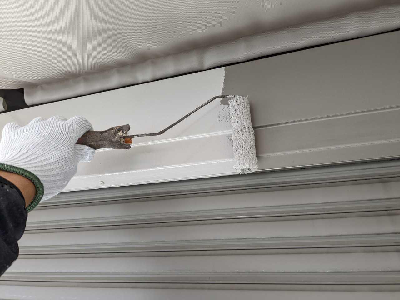 【シャッターボックス塗装】下塗り