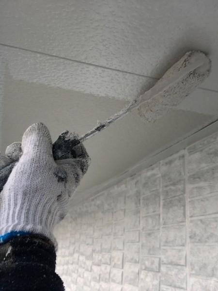 【軒天塗装】下塗り