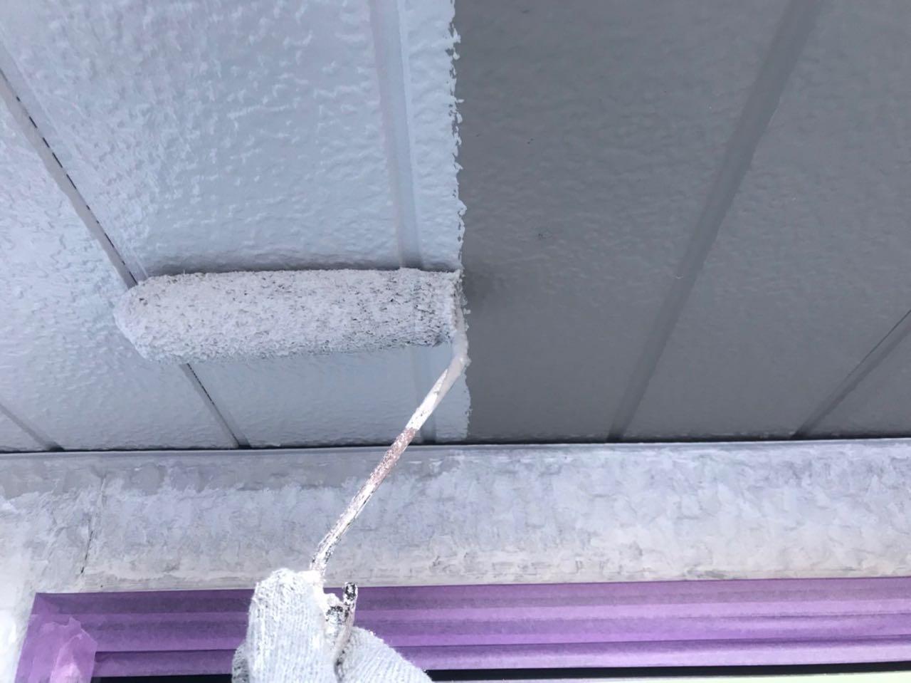 【軒天塗装】下塗り