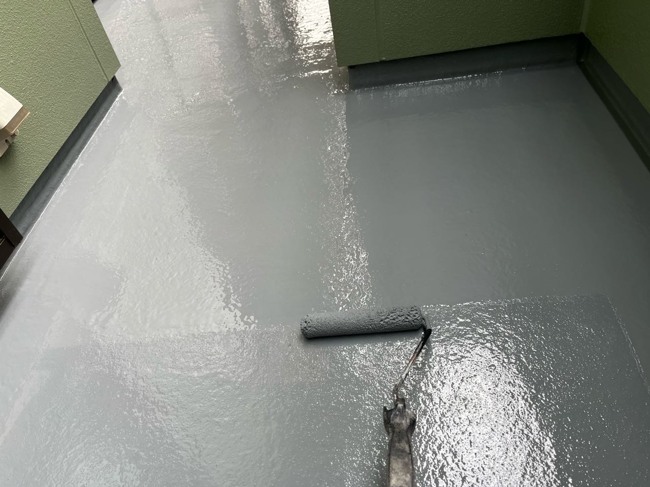 ウレタン防水塗布2回目。