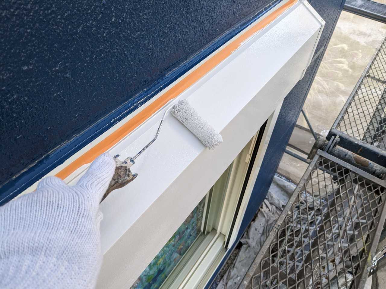 仕上げ塗装2回目です。