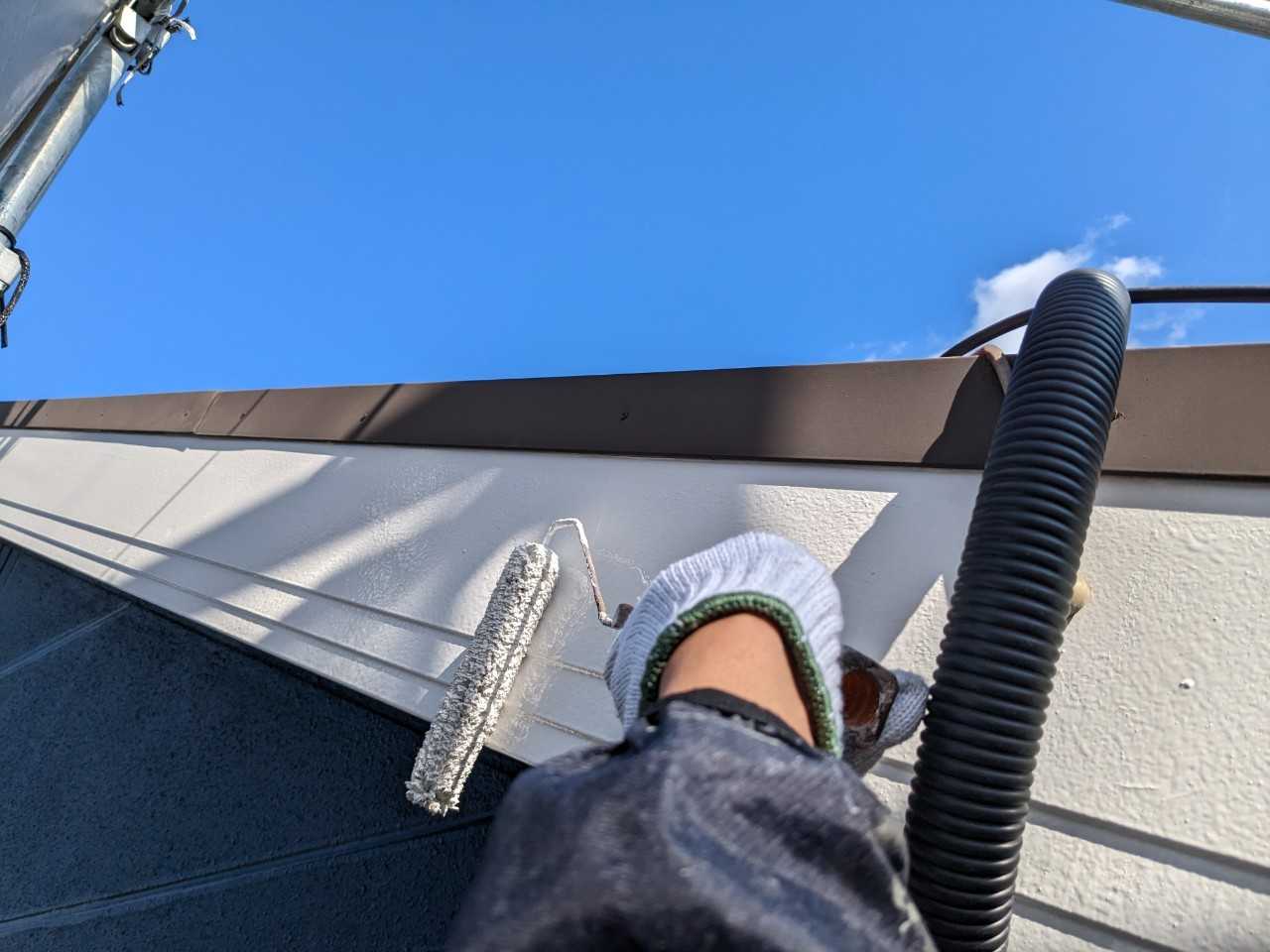 仕上げ塗装2回目です。