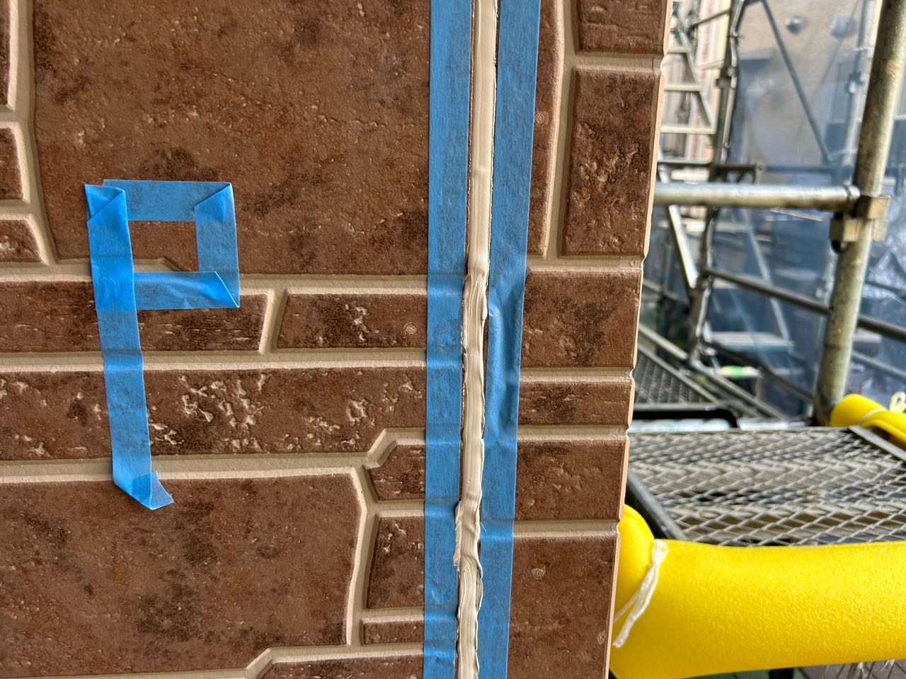 コーキング充填します。