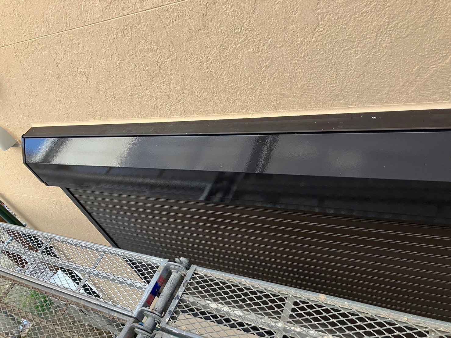 仕上げ塗装2回目完了です。