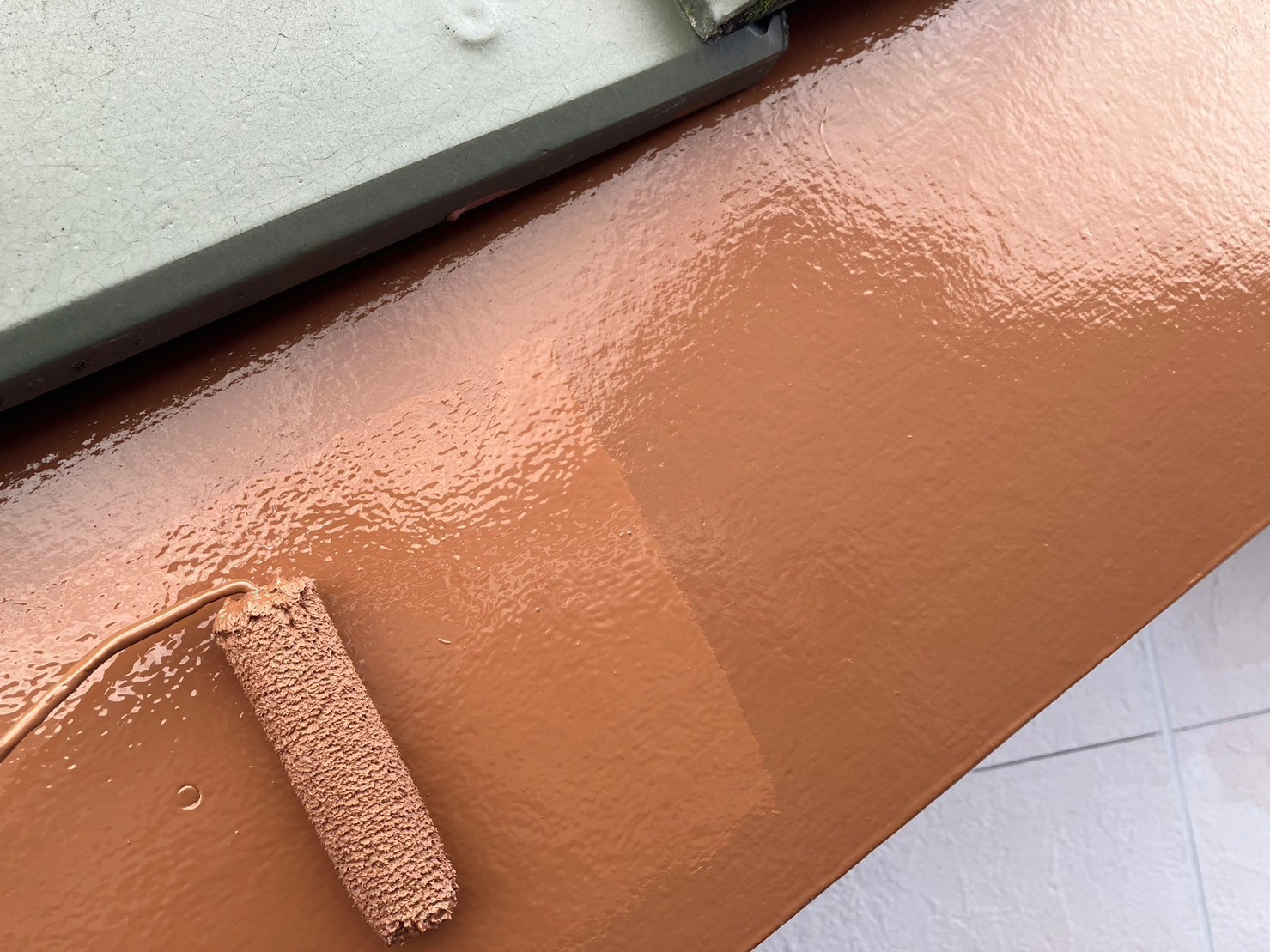 仕上げ塗装2回目です。