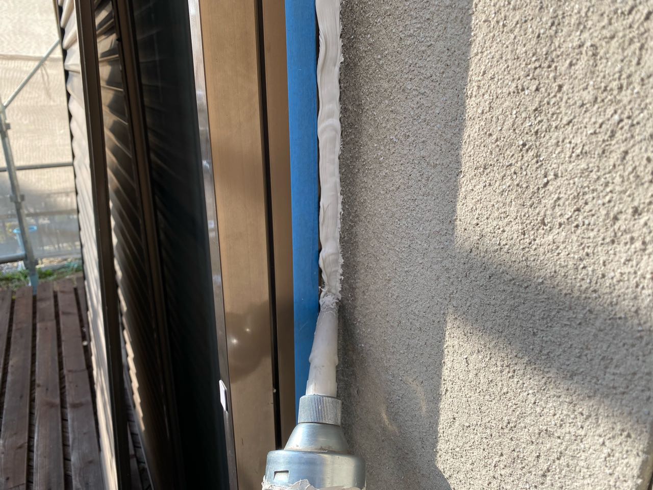 コーキング充填します。