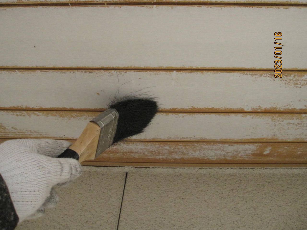 ケレン作業です。