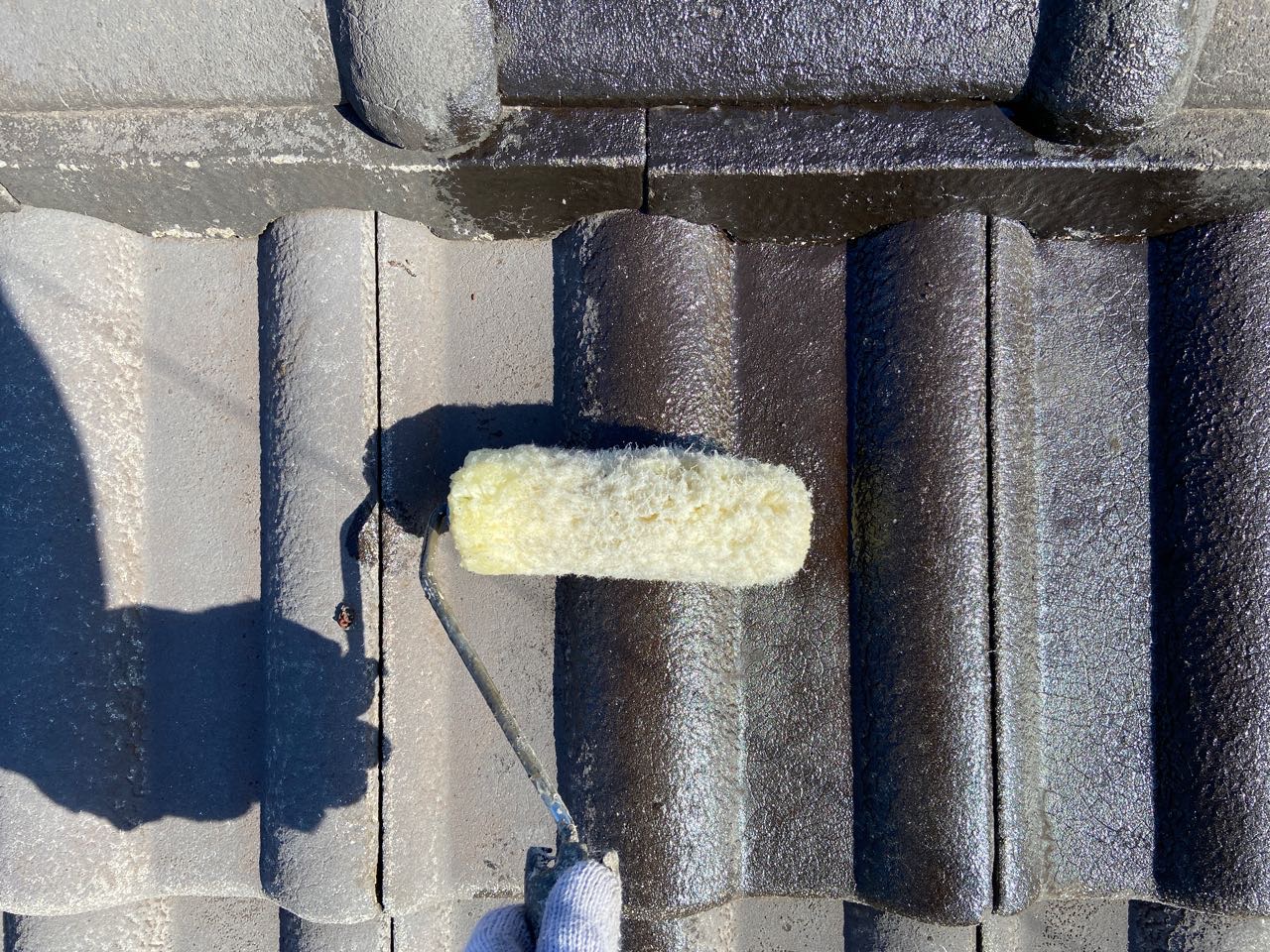 シーラー塗布1回目です。