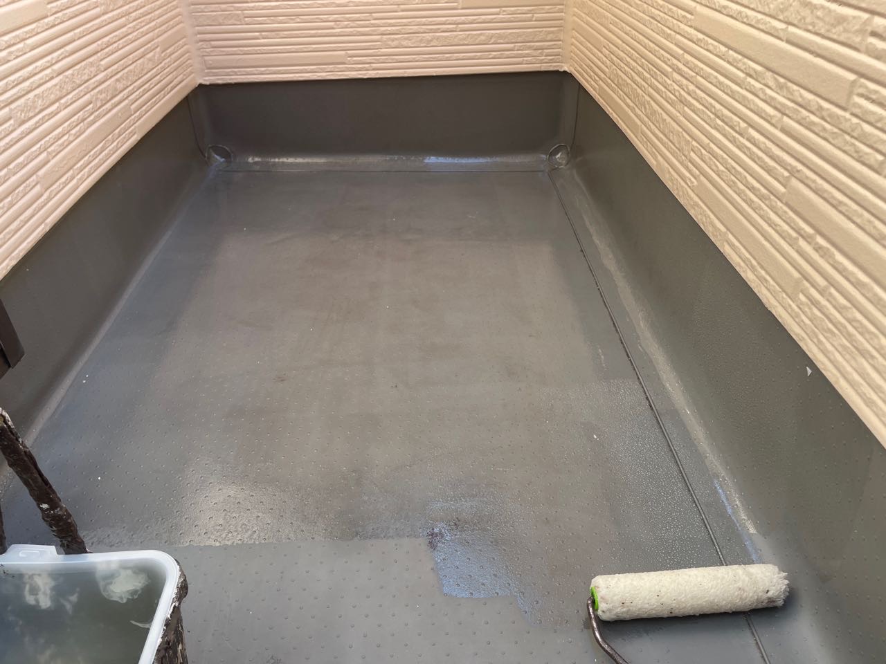 プライマー塗布します。