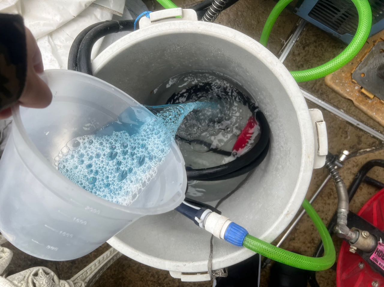 バイオ洗浄原液混入。