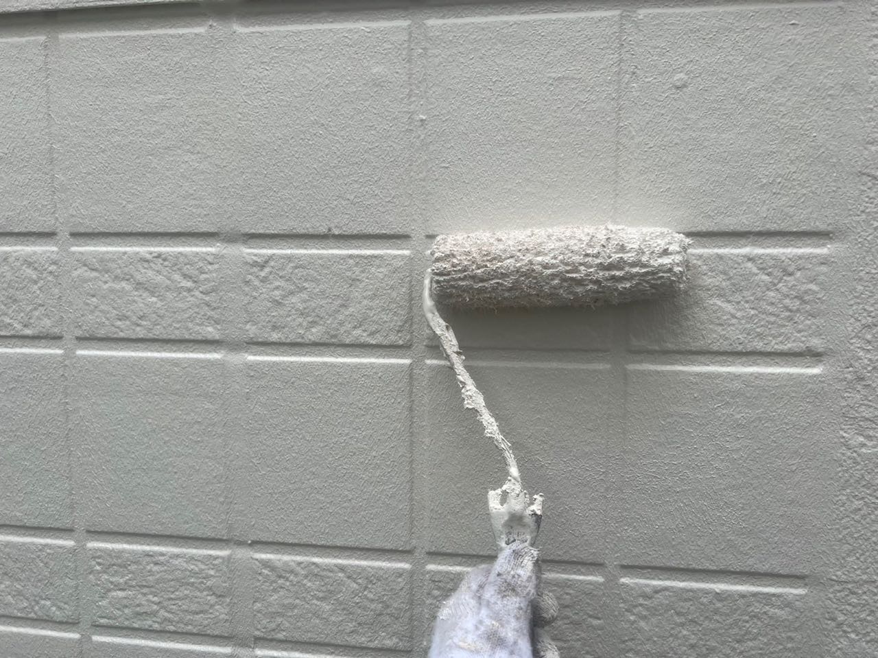 仕上げ塗装2回目です。