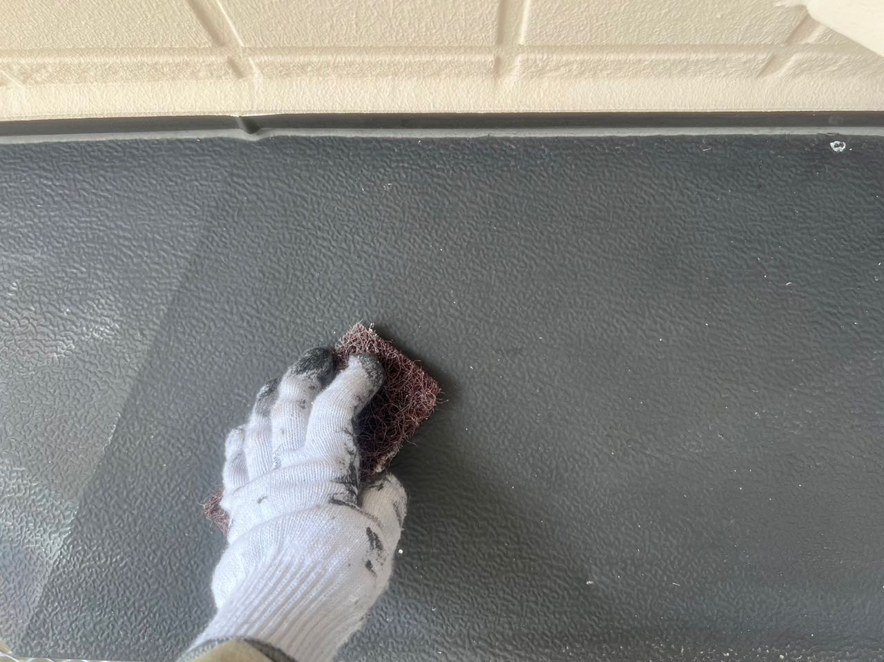 ケレン作業です。