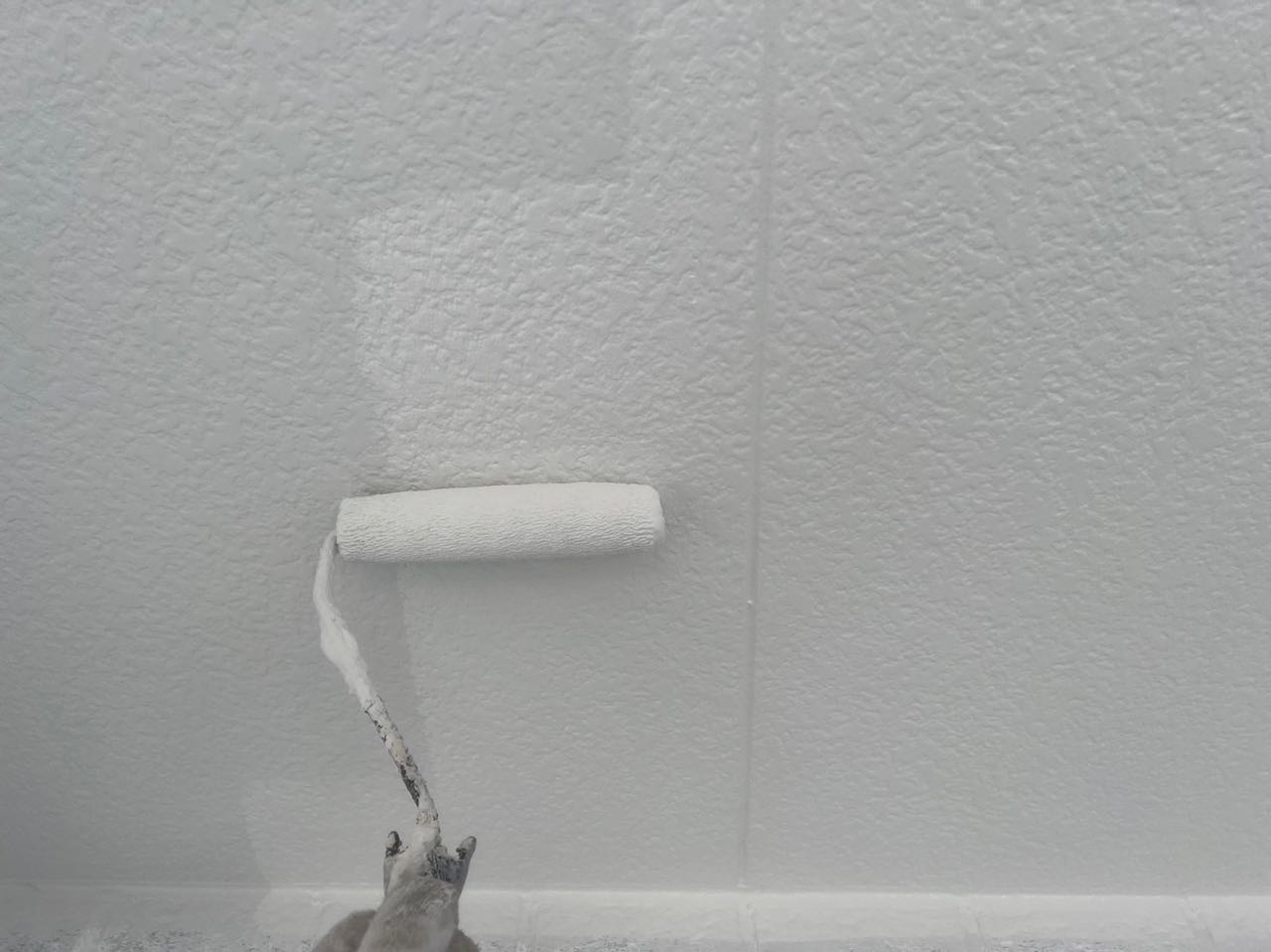 仕上げ塗装2回目です。