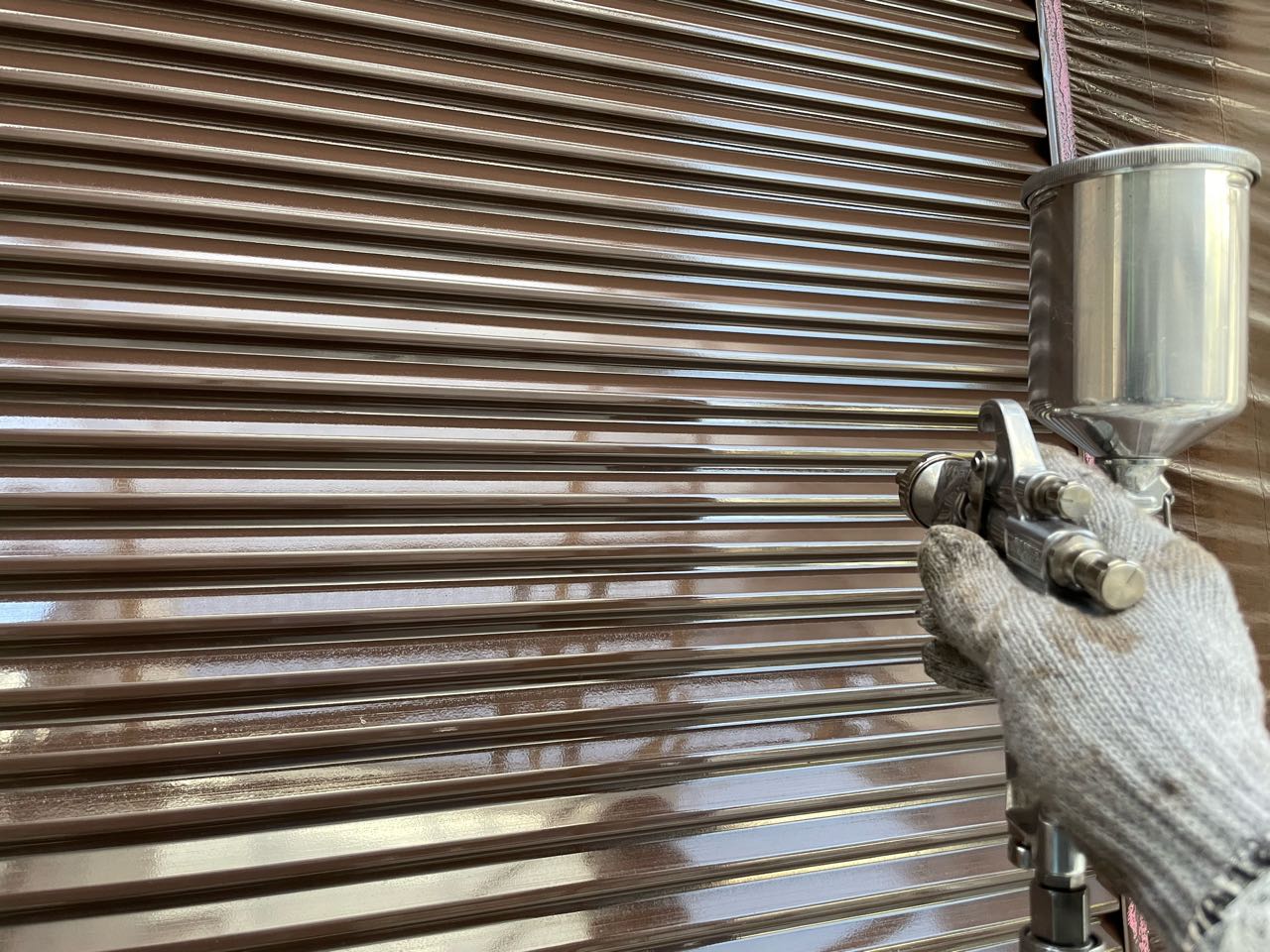 仕上げ塗装2回目です。