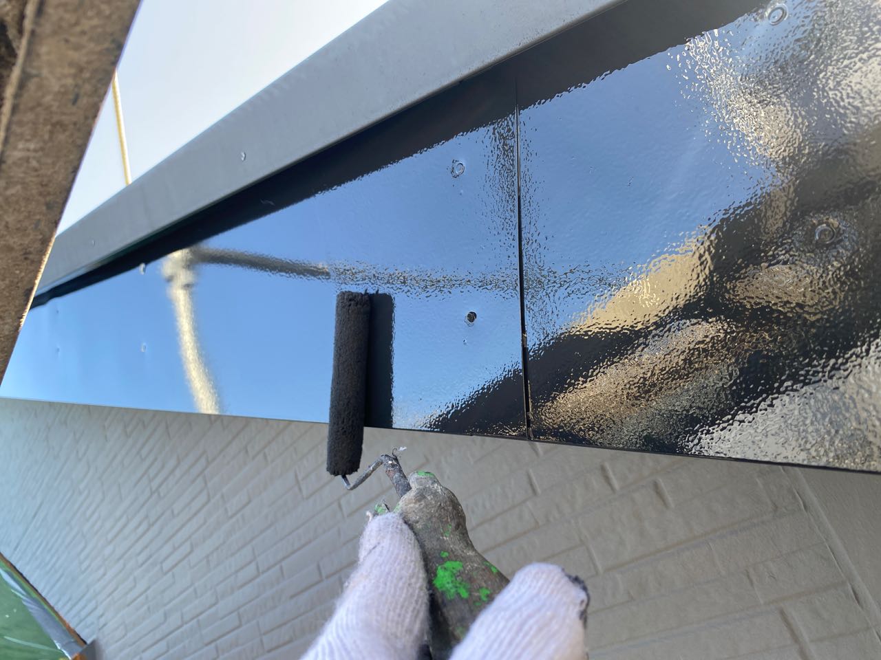 仕上げ塗装2回目です。