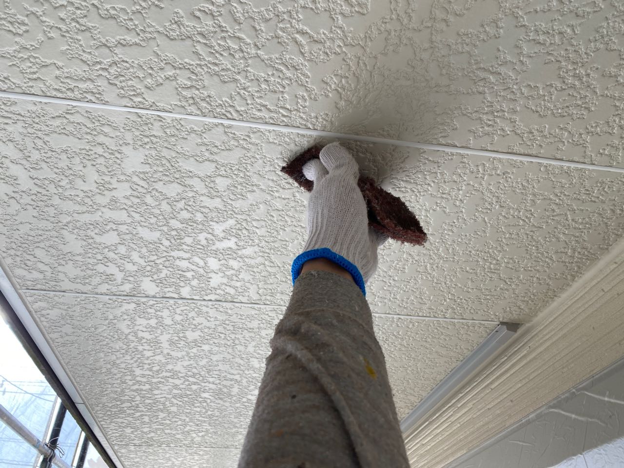 ケレン作業です。