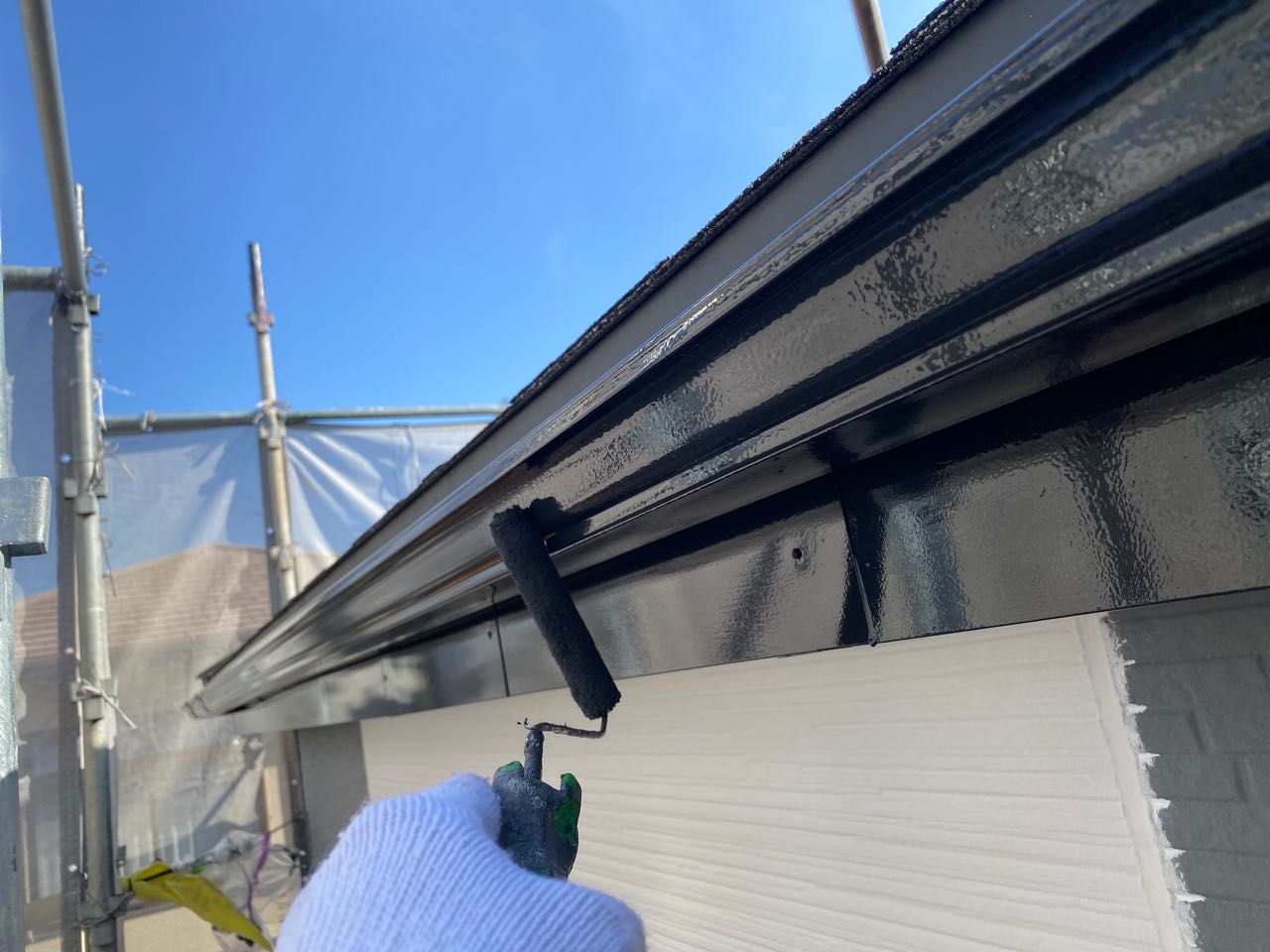 仕上げ塗装2回目です。