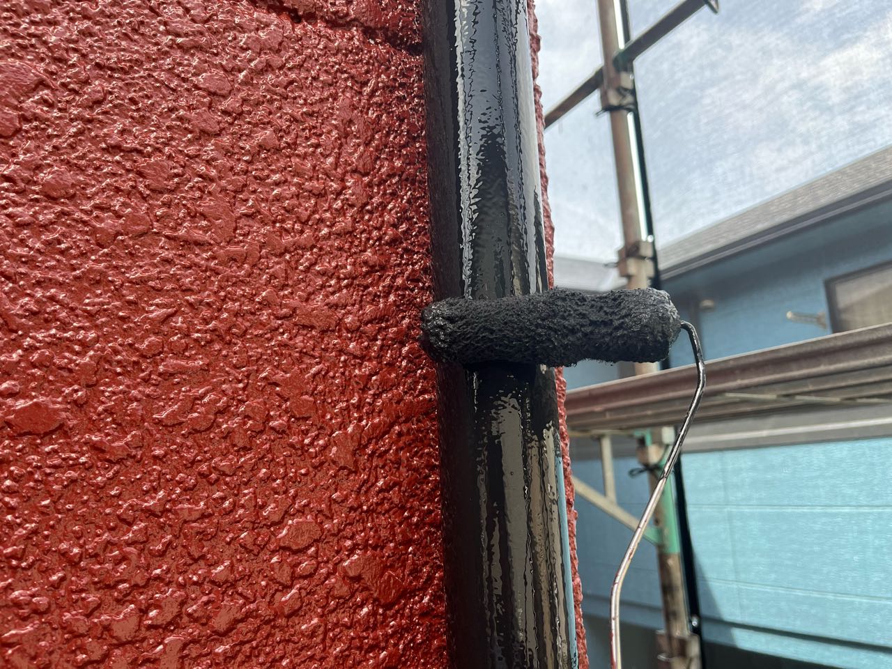 仕上げ塗装2回目です。