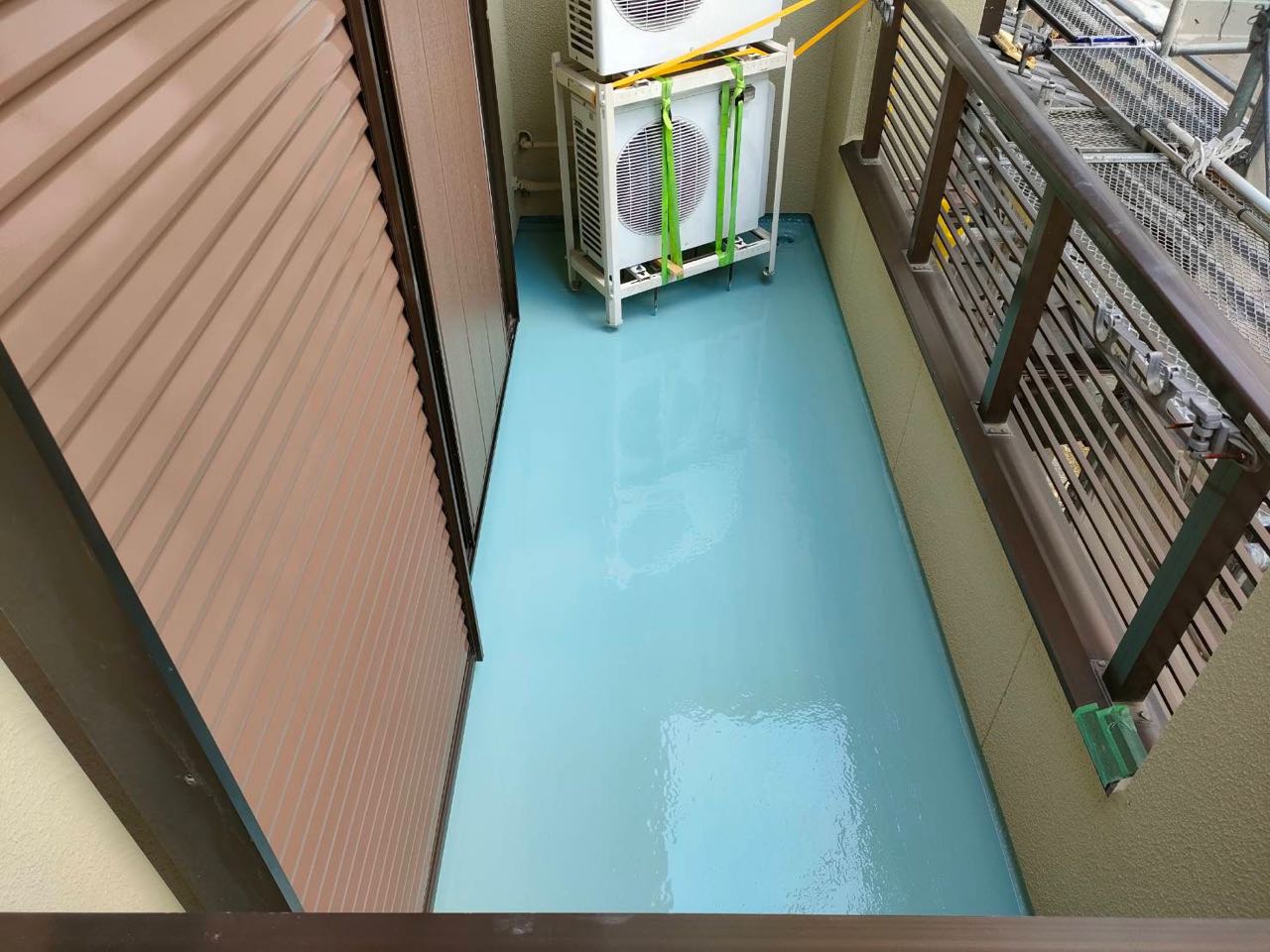 ウレタン防水塗布2回目。