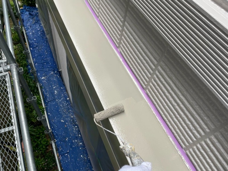 仕上げ塗装2回目です。