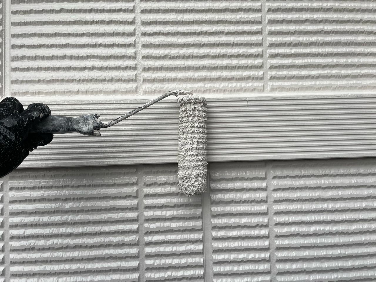 仕上げ塗装2回目です。