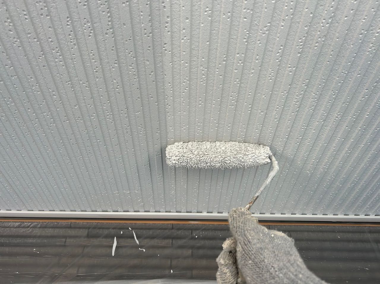 仕上げ塗装2回目です。