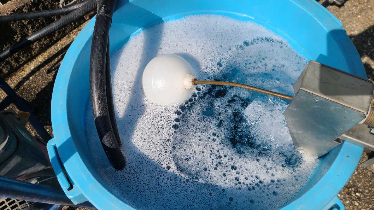 バイオ洗浄原液撹拌。