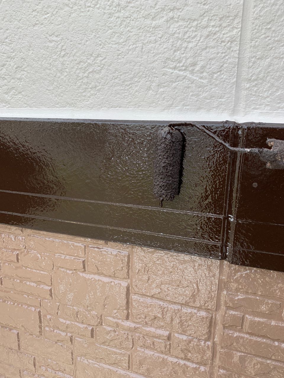 仕上げ塗装2回目です。