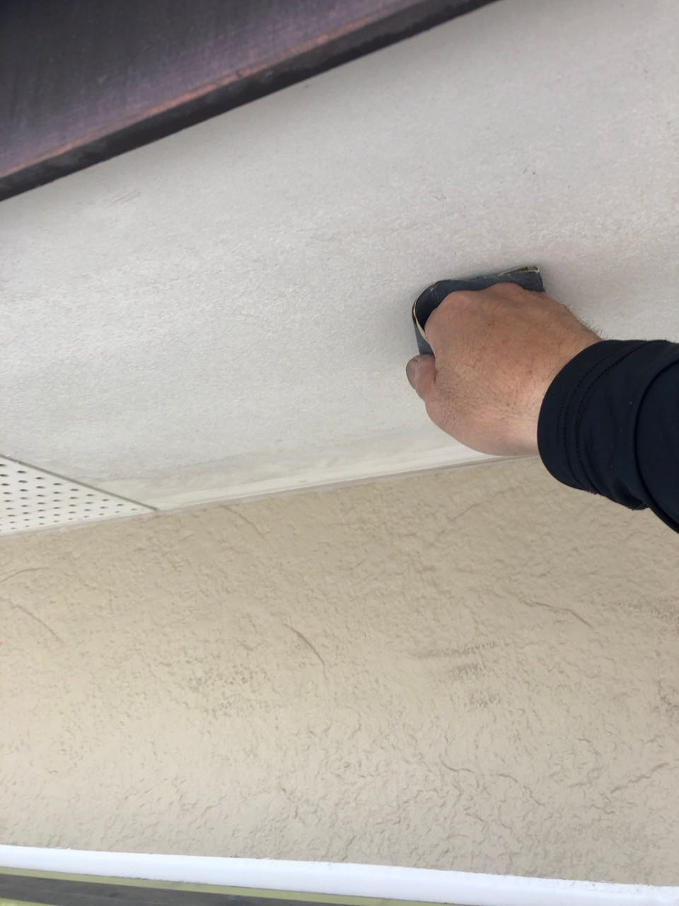 ケレン作業です。