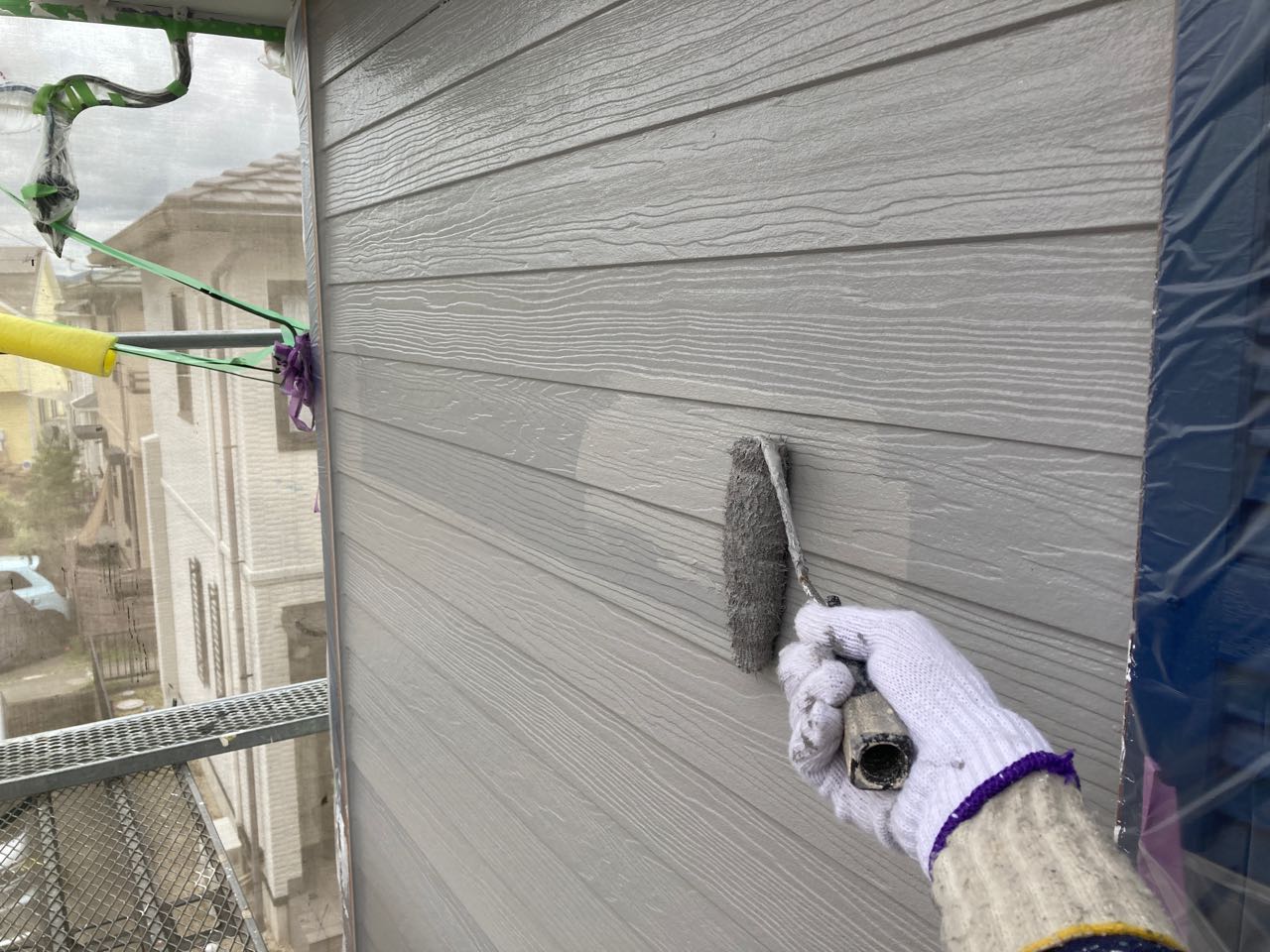 仕上げ塗装2回目です。