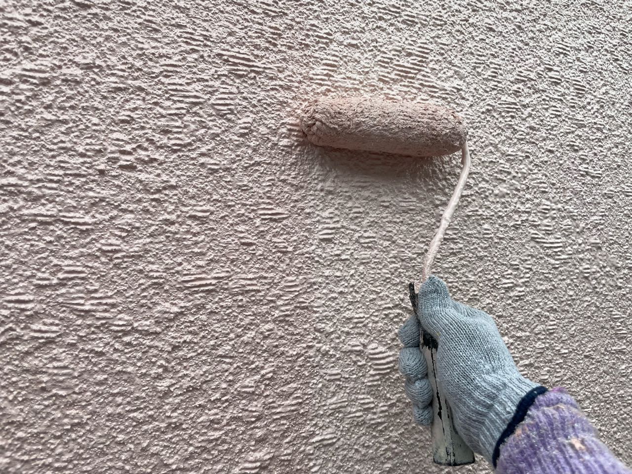 仕上げ塗装2回目です。