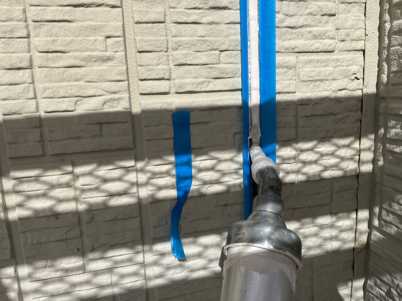 コーキング充填します。