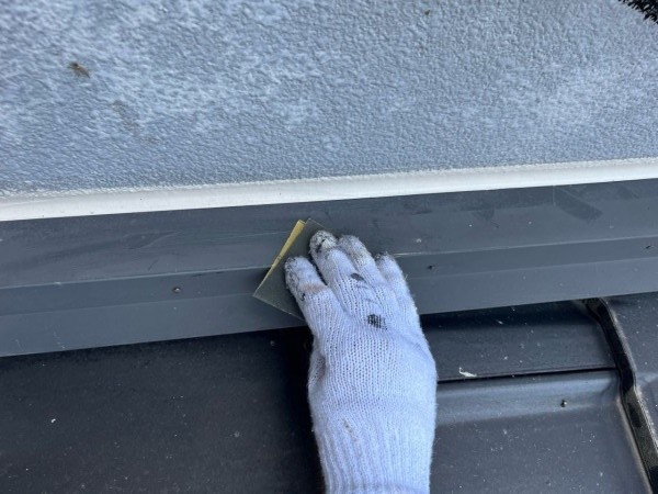 ケレン作業です。