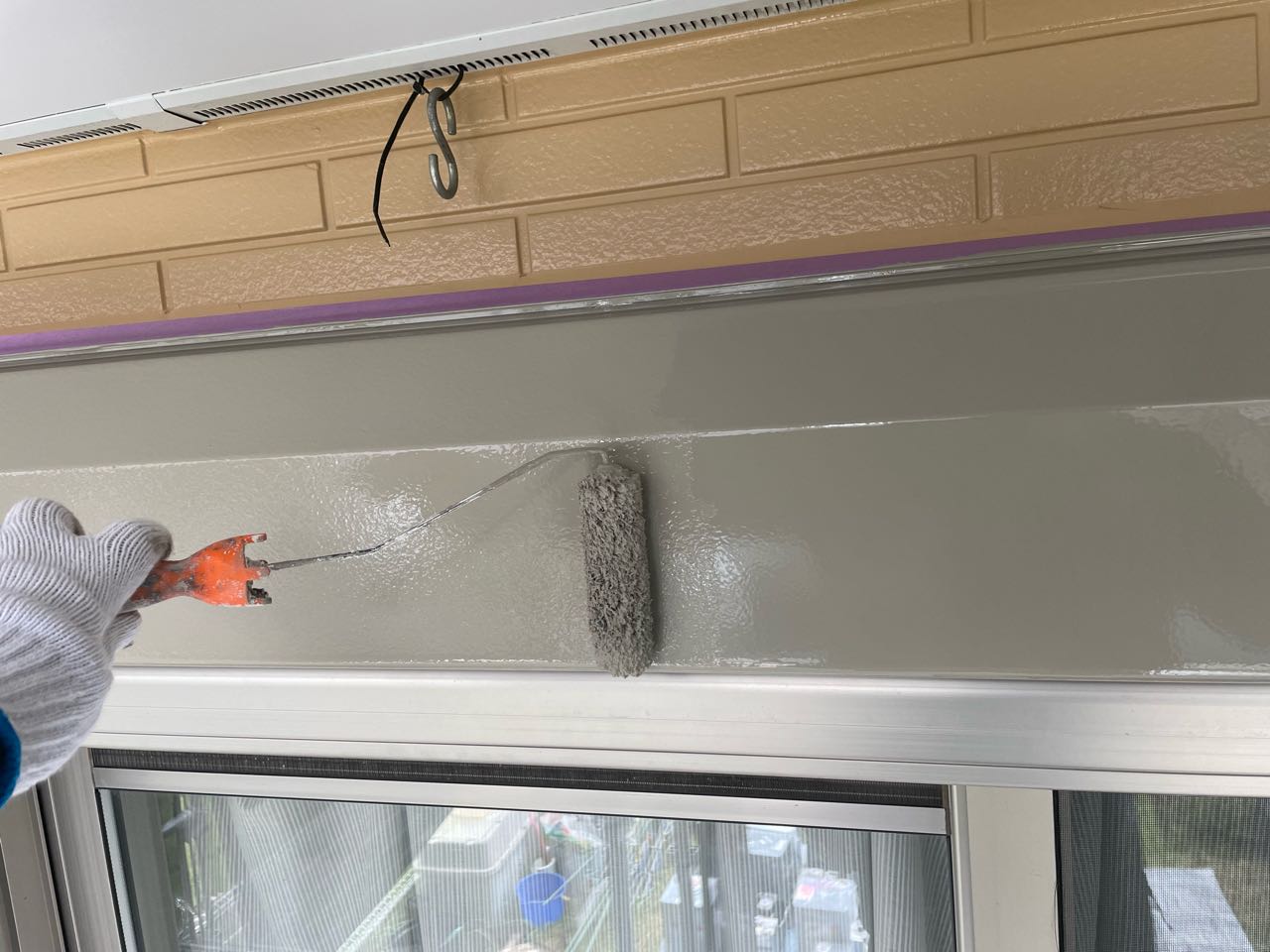 仕上げ塗装2回目です。