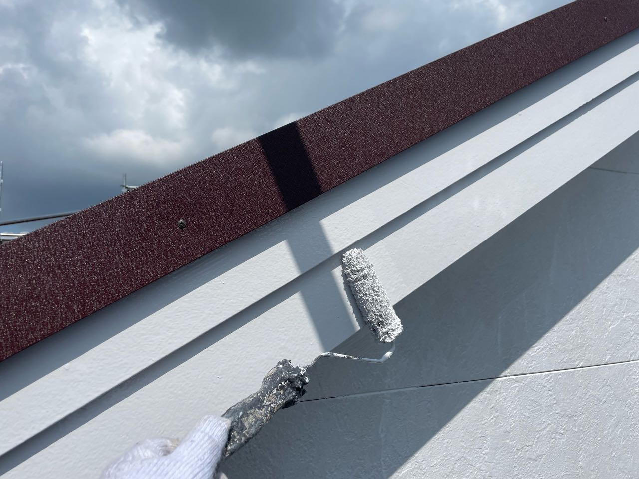 仕上げ塗装2回目です。