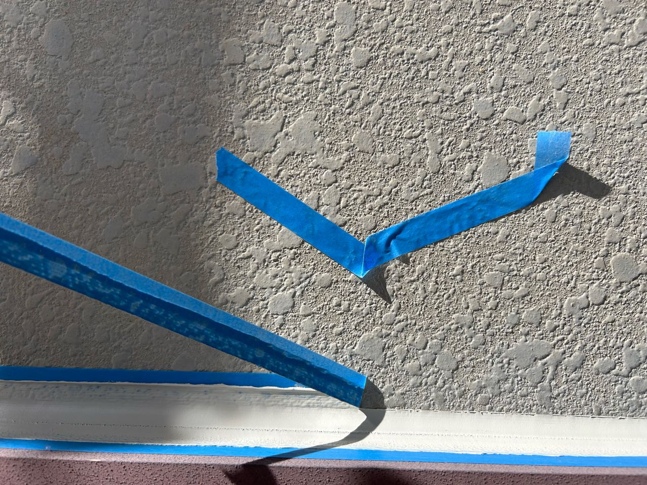 マスキングを剥がします。